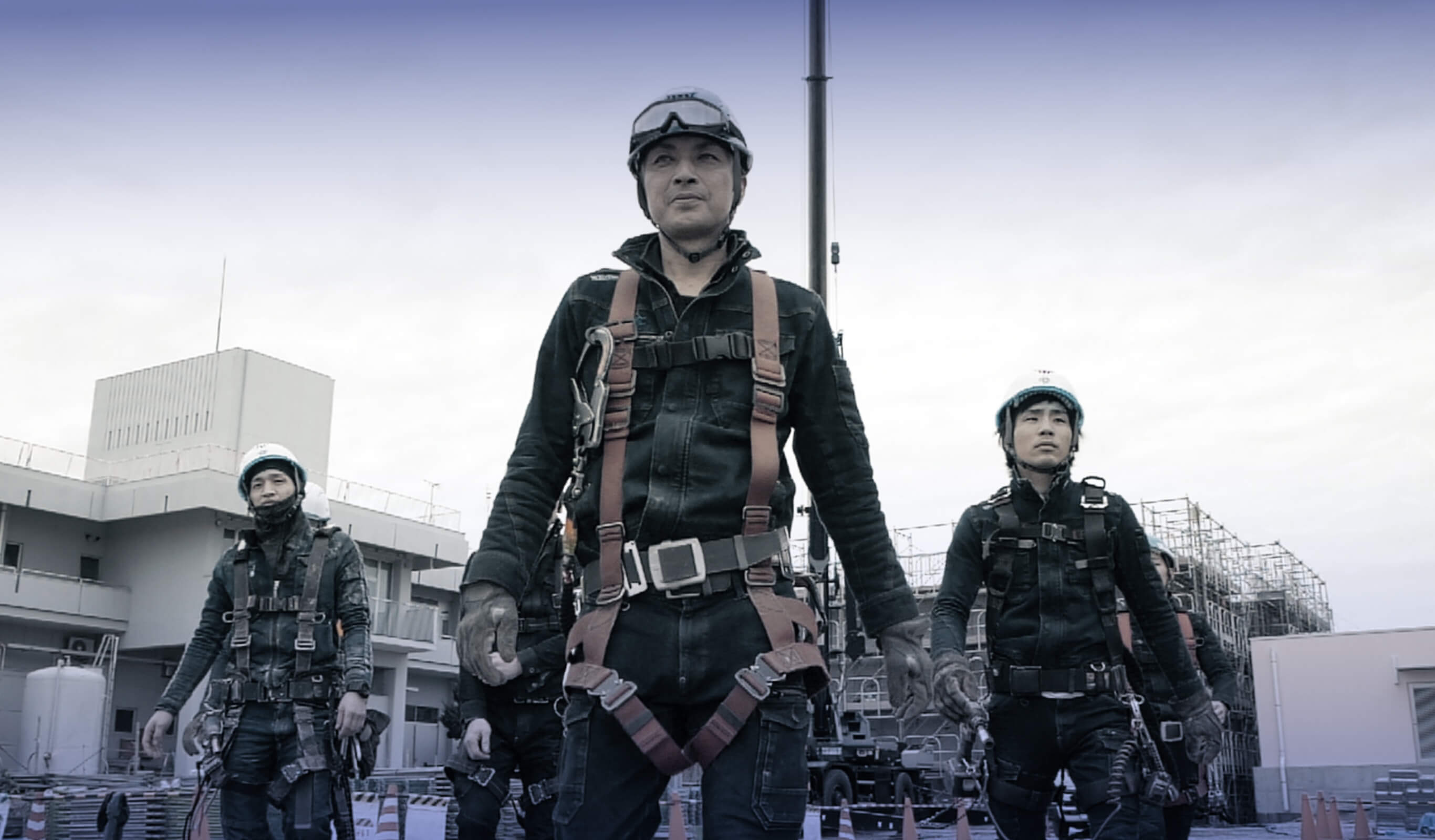 INTERVIEW mainvisual